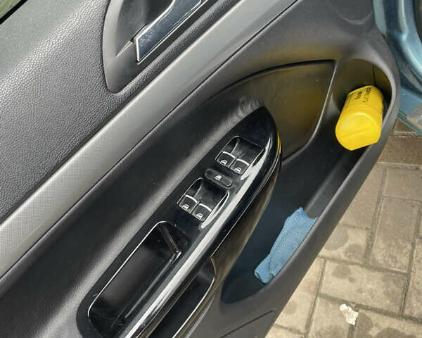 Зеленый Шкода Октавия, объемом двигателя 1.6 л и пробегом 307 тыс. км за 6250 $, фото 4 на Automoto.ua