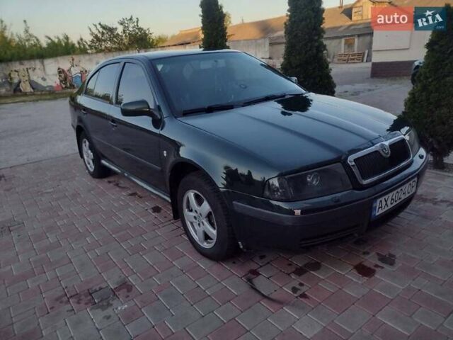 Зелений Шкода Октавія, об'ємом двигуна 1.8 л та пробігом 240 тис. км за 5500 $, фото 1 на Automoto.ua