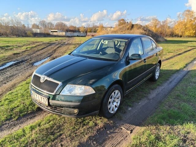 Зеленый Шкода Октавия, объемом двигателя 1.9 л и пробегом 371 тыс. км за 2800 $, фото 1 на Automoto.ua