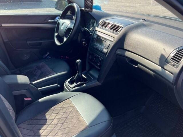 Шкода Октавия 2005 в Днепре (Днепропетровске) на Automoto.ua Зеленый Шкода Октавия, объемом двигателя 1.6 л и пробегом 264 тыс. км за 6400 $, фото 7 на Automoto.ua