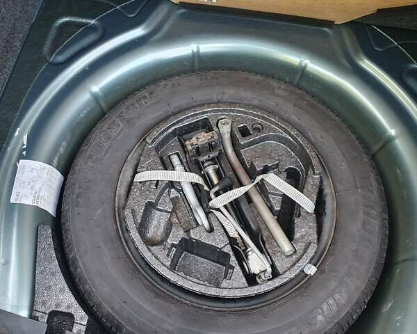 Зеленый Шкода Октавия, объемом двигателя 1.6 л и пробегом 174 тыс. км за 5500 $, фото 12 на Automoto.ua