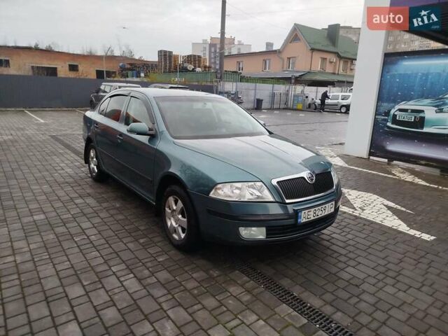 Зелений Шкода Октавія, об'ємом двигуна 1.6 л та пробігом 299 тис. км за 4500 $, фото 14 на Automoto.ua