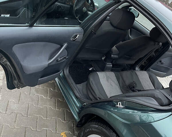 Зеленый Шкода Октавия, объемом двигателя 1.6 л и пробегом 162 тыс. км за 4500 $, фото 12 на Automoto.ua