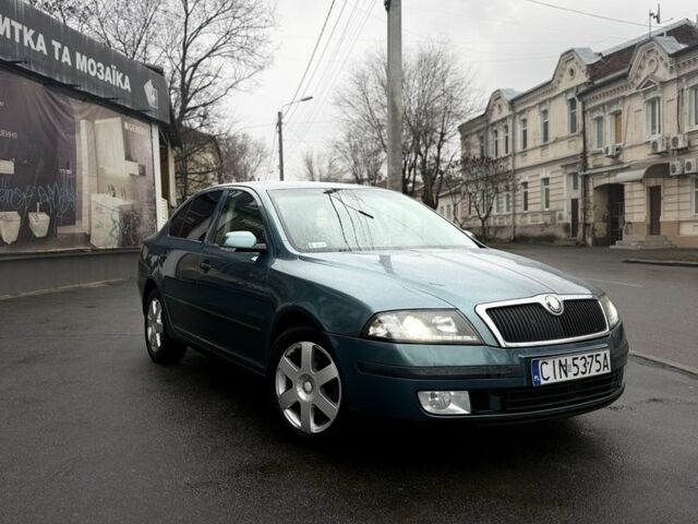 Зеленый Шкода Октавия, объемом двигателя 2 л и пробегом 290 тыс. км за 3200 $, фото 1 на Automoto.ua