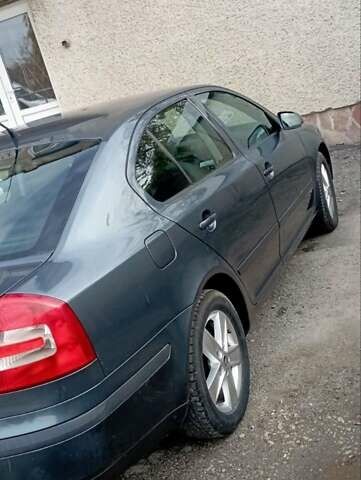 Зеленый Шкода Октавия, объемом двигателя 1.6 л и пробегом 287 тыс. км за 5600 $, фото 7 на Automoto.ua