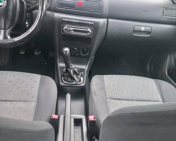 Зеленый Шкода Октавия, объемом двигателя 1.9 л и пробегом 270 тыс. км за 2500 $, фото 17 на Automoto.ua