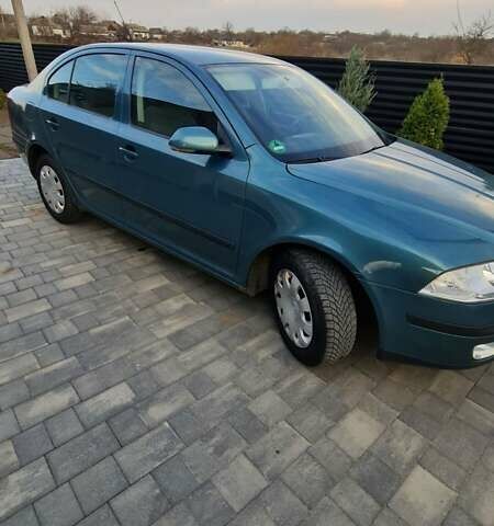 Зеленый Шкода Октавия, объемом двигателя 1.6 л и пробегом 173 тыс. км за 5300 $, фото 5 на Automoto.ua