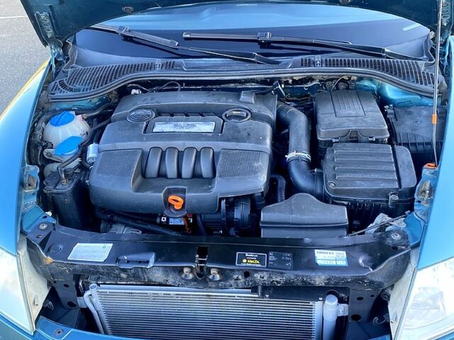 Зелений Шкода Октавія, об'ємом двигуна 1.6 л та пробігом 251 тис. км за 5500 $, фото 6 на Automoto.ua