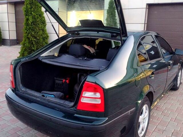 Зеленый Шкода Октавия, объемом двигателя 1.8 л и пробегом 240 тыс. км за 5500 $, фото 5 на Automoto.ua