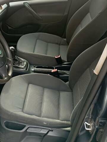 Зеленый Шкода Октавия, объемом двигателя 1.6 л и пробегом 287 тыс. км за 5600 $, фото 11 на Automoto.ua