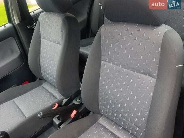 Зеленый Шкода Октавия, объемом двигателя 1.6 л и пробегом 224 тыс. км за 4250 $, фото 13 на Automoto.ua