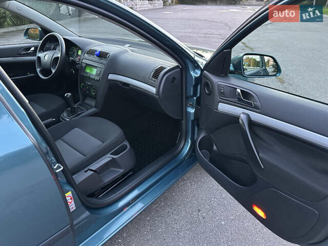Шкода Октавия 2006 в Тернополе на Automoto.ua Зеленый Шкода Октавия, объемом двигателя 1.6 л и пробегом 197 тыс. км за 6850 $, фото 30 на Automoto.ua