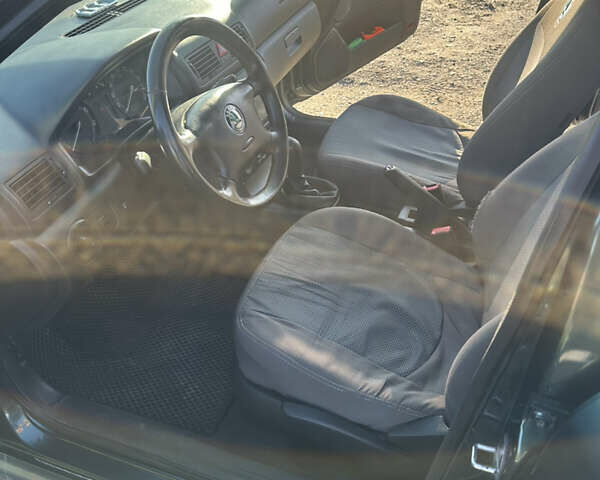 Зелений Шкода Октавія, об'ємом двигуна 1.6 л та пробігом 231 тис. км за 5300 $, фото 10 на Automoto.ua