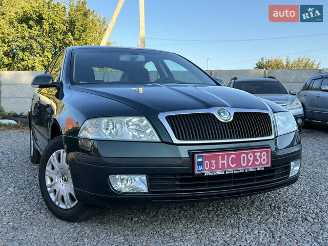 Зелений Шкода Октавія, об'ємом двигуна 1.6 л та пробігом 213 тис. км за 6499 $, фото 1 на Automoto.ua