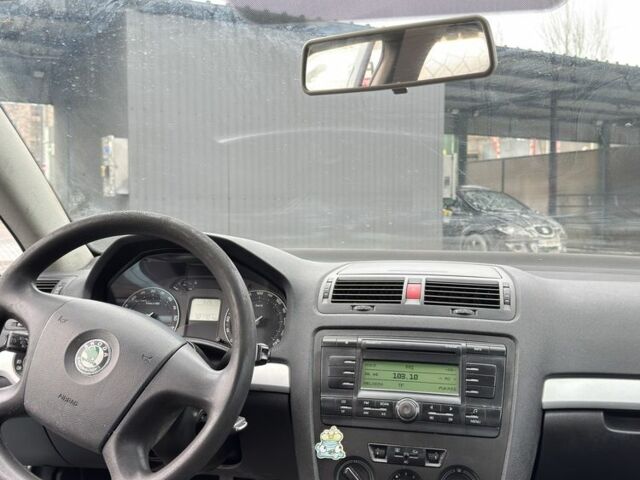 Зелений Шкода Октавія, об'ємом двигуна 1.9 л та пробігом 320 тис. км за 3350 $, фото 7 на Automoto.ua