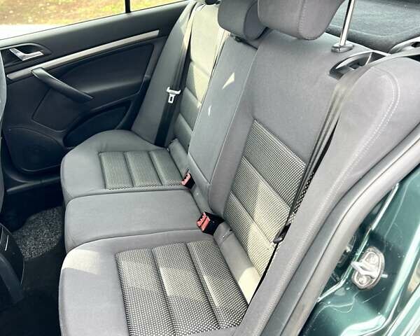 Зеленый Шкода Октавия, объемом двигателя 1.6 л и пробегом 215 тыс. км за 5500 $, фото 22 на Automoto.ua