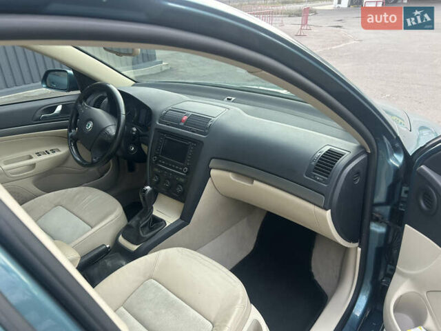 Зелений Шкода Октавія, об'ємом двигуна 1.98 л та пробігом 219 тис. км за 6500 $, фото 13 на Automoto.ua