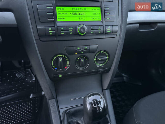 Шкода Октавія 2006 у Тернополі на Automoto.ua Зелений Шкода Октавія, об'ємом двигуна 1.6 л та пробігом 197 тис. км за 6750 $, фото 41 на Automoto.ua