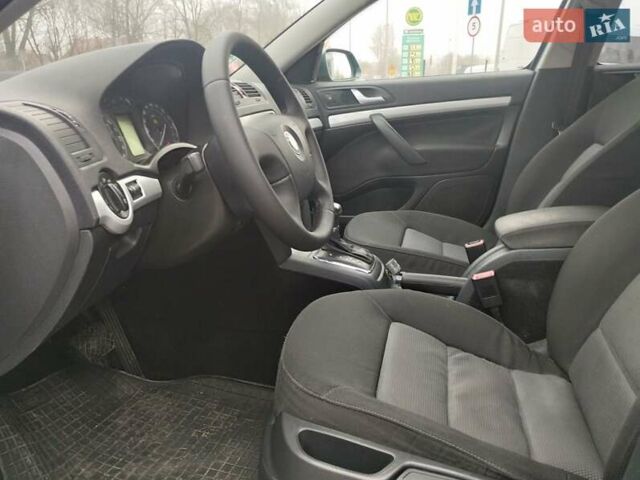 Зеленый Шкода Октавия, объемом двигателя 1.6 л и пробегом 234 тыс. км за 6800 $, фото 5 на Automoto.ua