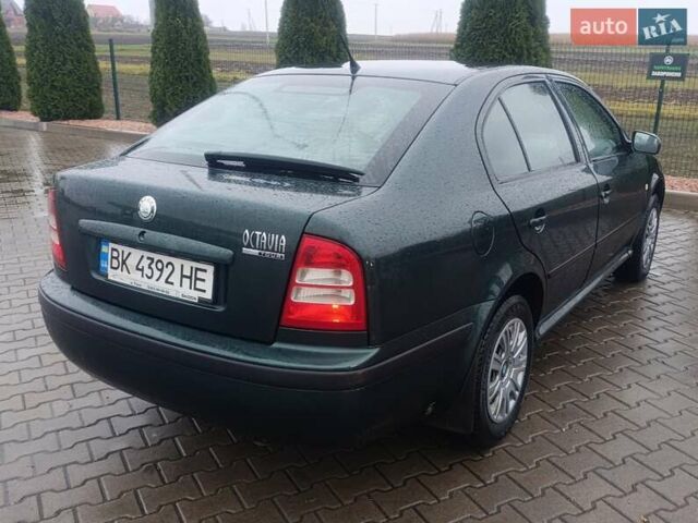 Зеленый Шкода Октавия, объемом двигателя 1.6 л и пробегом 224 тыс. км за 4250 $, фото 7 на Automoto.ua