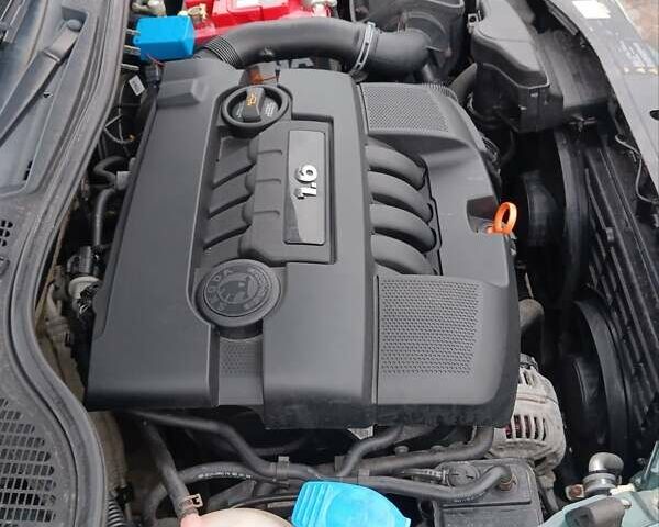Зеленый Шкода Октавия, объемом двигателя 1.6 л и пробегом 215 тыс. км за 6250 $, фото 8 на Automoto.ua