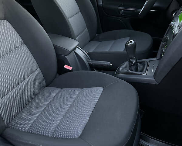 Шкода Октавія 2006 у Тернополі на Automoto.ua Зелений Шкода Октавія, об'ємом двигуна 1.6 л та пробігом 197 тис. км за 6750 $, фото 28 на Automoto.ua