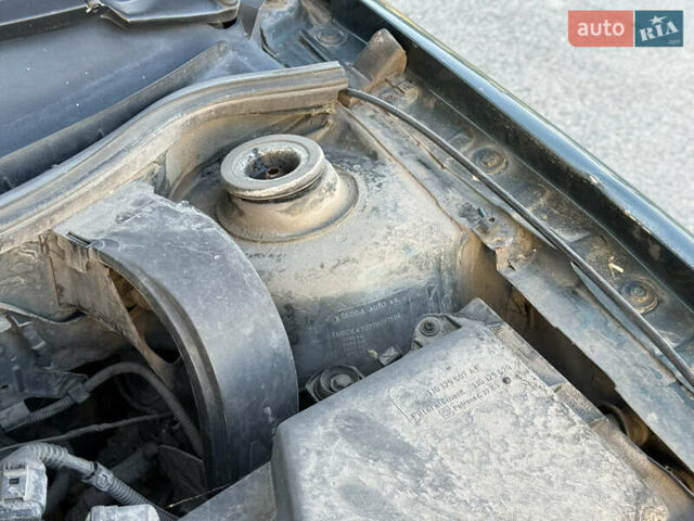 Зеленый Шкода Октавия, объемом двигателя 1.6 л и пробегом 250 тыс. км за 1499 $, фото 13 на Automoto.ua