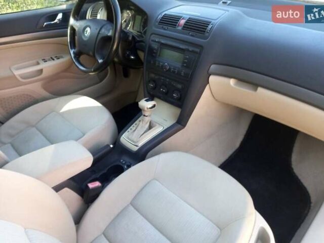 Зелений Шкода Октавія, об'ємом двигуна 1.6 л та пробігом 203 тис. км за 7500 $, фото 69 на Automoto.ua