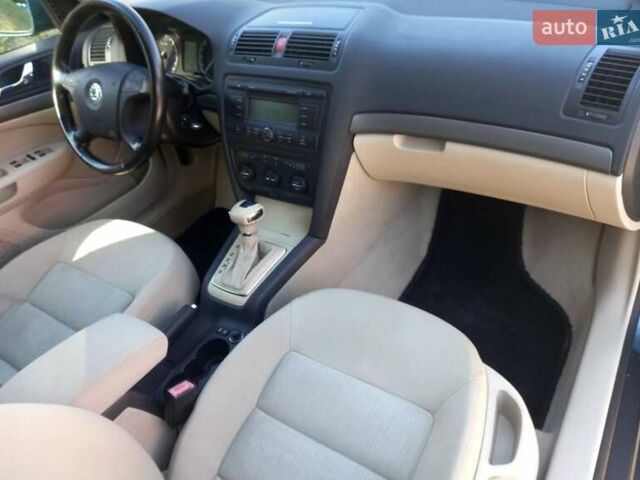 Зелений Шкода Октавія, об'ємом двигуна 1.6 л та пробігом 203 тис. км за 7500 $, фото 67 на Automoto.ua