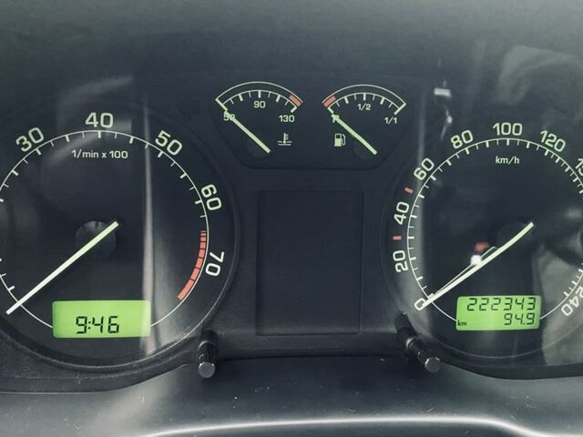 Зелений Шкода Октавія, об'ємом двигуна 1.6 л та пробігом 222 тис. км за 5150 $, фото 7 на Automoto.ua