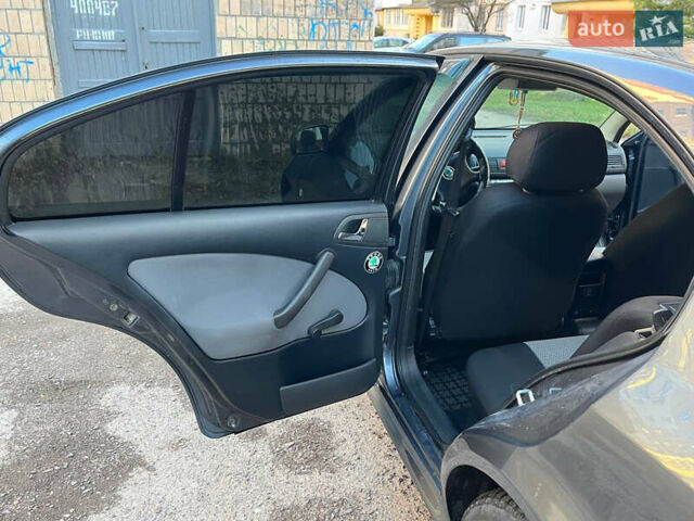 Зелений Шкода Октавія, об'ємом двигуна 1.6 л та пробігом 392 тис. км за 4400 $, фото 15 на Automoto.ua