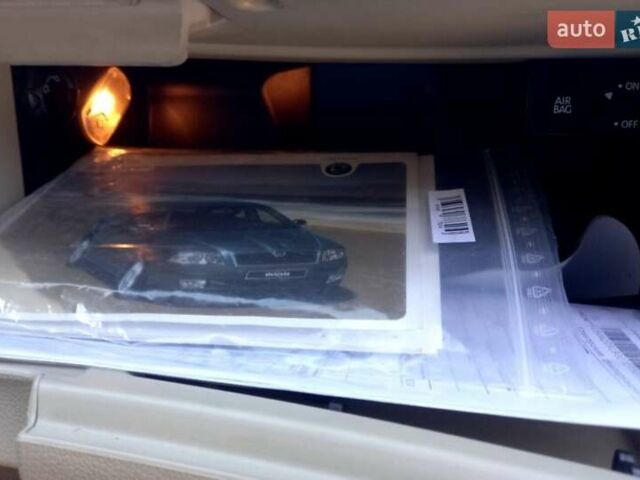 Зелений Шкода Октавія, об'ємом двигуна 1.6 л та пробігом 203 тис. км за 7500 $, фото 57 на Automoto.ua