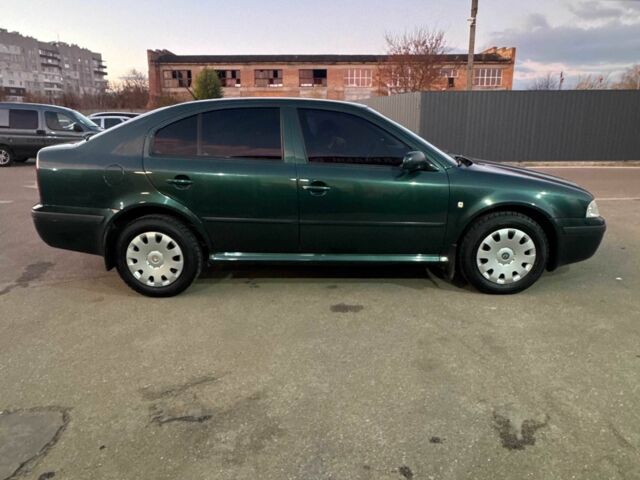 Зеленый Шкода Октавия, объемом двигателя 1.6 л и пробегом 275 тыс. км за 5700 $, фото 3 на Automoto.ua