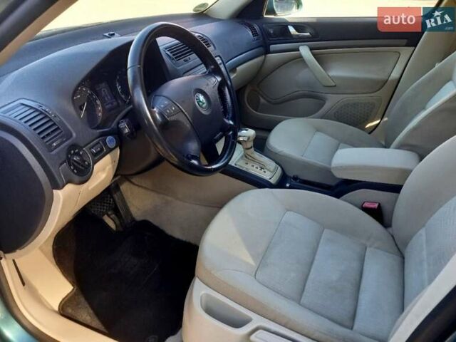 Зелений Шкода Октавія, об'ємом двигуна 1.6 л та пробігом 203 тис. км за 7500 $, фото 42 на Automoto.ua