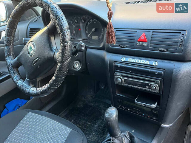 Зелений Шкода Октавія, об'ємом двигуна 1.6 л та пробігом 392 тис. км за 4400 $, фото 10 на Automoto.ua