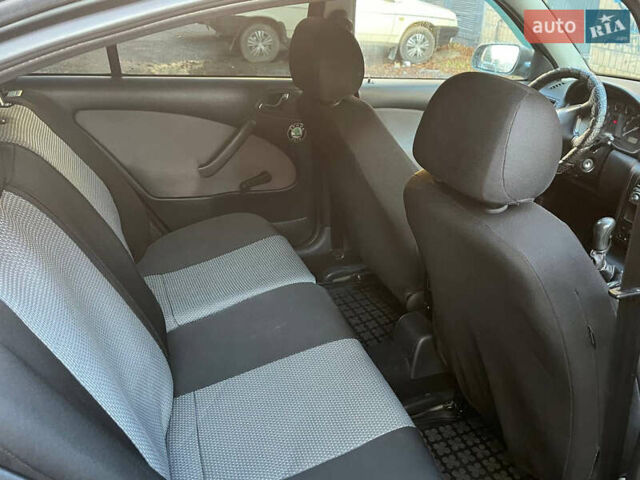 Зелений Шкода Октавія, об'ємом двигуна 1.6 л та пробігом 392 тис. км за 4400 $, фото 7 на Automoto.ua