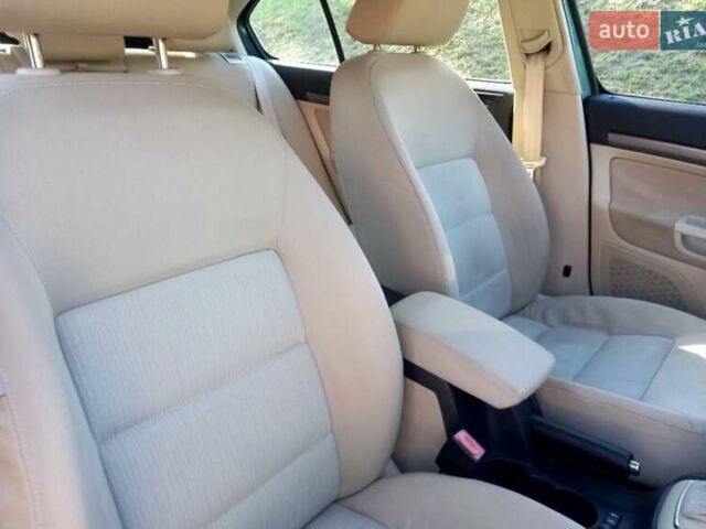 Зелений Шкода Октавія, об'ємом двигуна 1.6 л та пробігом 203 тис. км за 7500 $, фото 28 на Automoto.ua