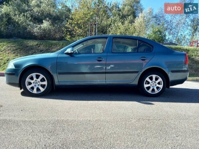 Зелений Шкода Октавія, об'ємом двигуна 1.6 л та пробігом 203 тис. км за 7500 $, фото 3 на Automoto.ua