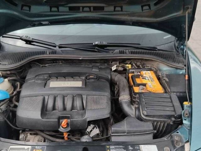 Зеленый Шкода Октавия, объемом двигателя 1.6 л и пробегом 205 тыс. км за 6200 $, фото 6 на Automoto.ua