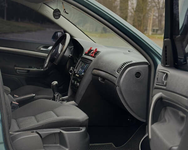 Зелений Шкода Октавія, об'ємом двигуна 1.8 л та пробігом 255 тис. км за 6100 $, фото 20 на Automoto.ua