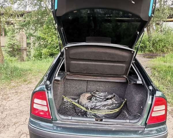 Зеленый Шкода Октавия, объемом двигателя 1.6 л и пробегом 239 тыс. км за 5750 $, фото 10 на Automoto.ua