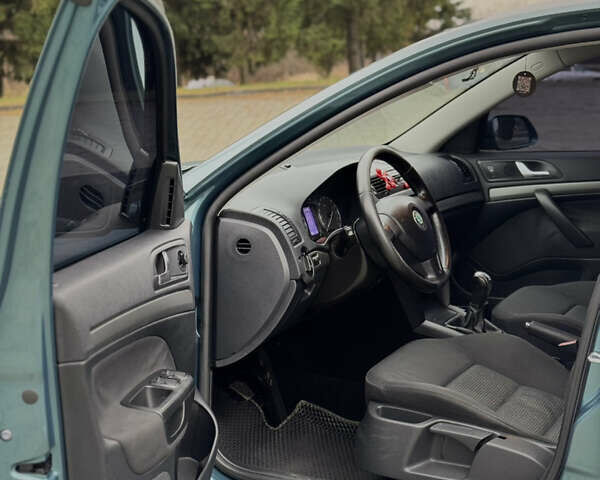 Зелений Шкода Октавія, об'ємом двигуна 1.8 л та пробігом 255 тис. км за 6100 $, фото 18 на Automoto.ua