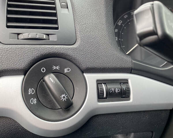 Зеленый Шкода Октавия, объемом двигателя 1.6 л и пробегом 231 тыс. км за 6400 $, фото 19 на Automoto.ua