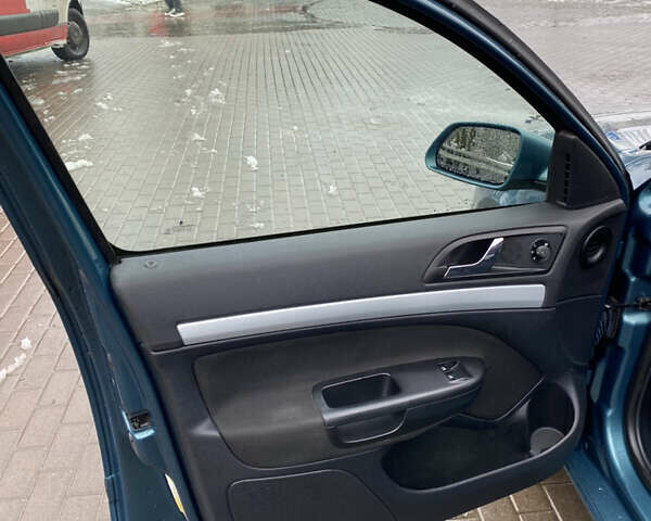 Зеленый Шкода Октавия, объемом двигателя 1.6 л и пробегом 231 тыс. км за 6400 $, фото 17 на Automoto.ua