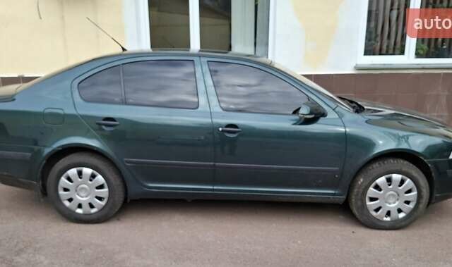Зеленый Шкода Октавия, объемом двигателя 1.6 л и пробегом 195 тыс. км за 6700 $, фото 2 на Automoto.ua