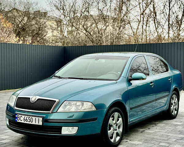 Зеленый Шкода Октавия, объемом двигателя 1.97 л и пробегом 318 тыс. км за 6450 $, фото 1 на Automoto.ua