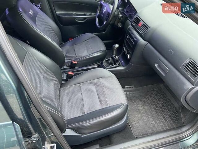 Зеленый Шкода Октавия, объемом двигателя 1.6 л и пробегом 193 тыс. км за 5600 $, фото 12 на Automoto.ua