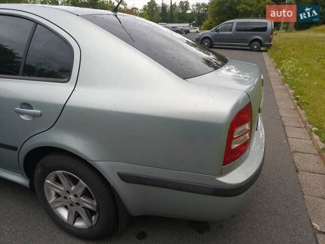 Зеленый Шкода Октавия, объемом двигателя 1.6 л и пробегом 213 тыс. км за 7000 $, фото 11 на Automoto.ua