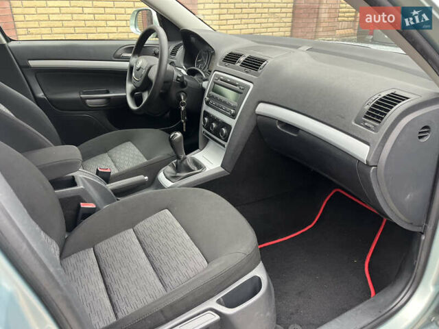 Зелений Шкода Октавія, об'ємом двигуна 1.6 л та пробігом 229 тис. км за 8500 $, фото 62 на Automoto.ua