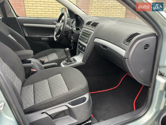 Зелений Шкода Октавія, об'ємом двигуна 1.6 л та пробігом 229 тис. км за 8500 $, фото 63 на Automoto.ua
